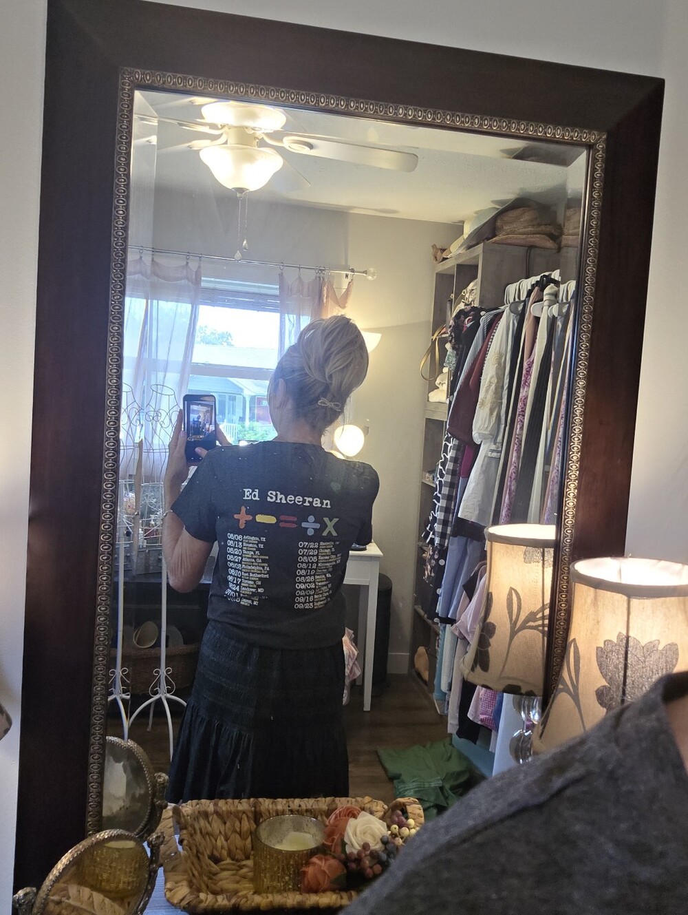 Womens Gray Tour Tee - Official Tour Merch - Picture 7 of 8